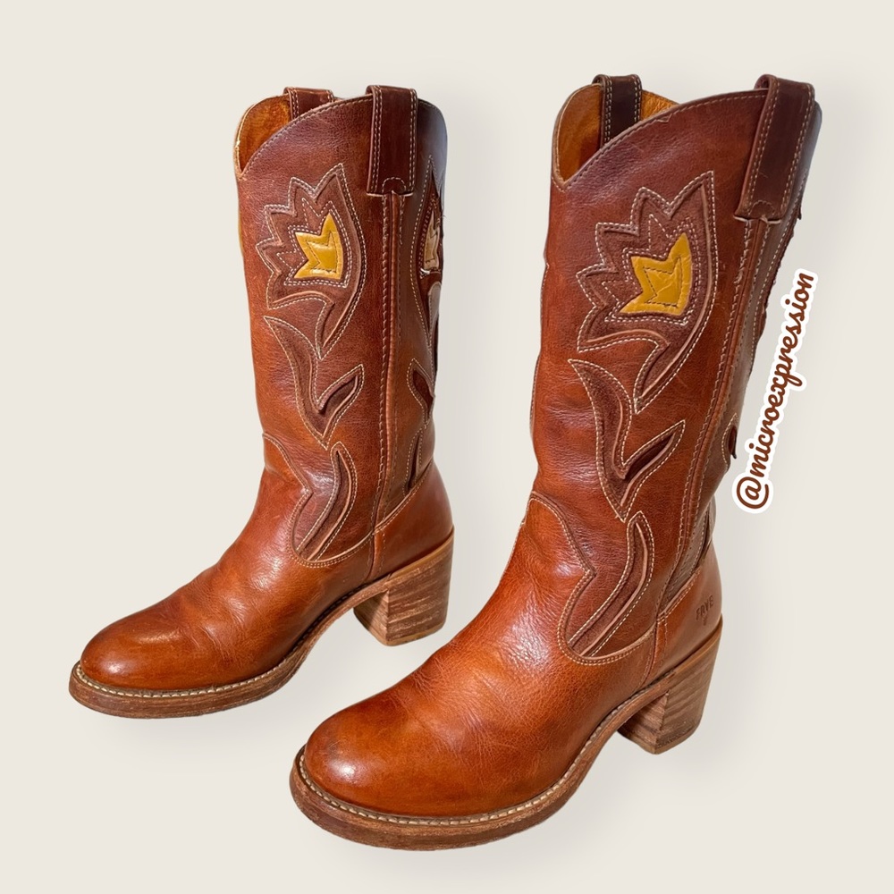 VINTAGE Frye Floral Inlay Cognac Boho Leather Chunky Heel Pull On Campus Boot - Picture 10 of 11
